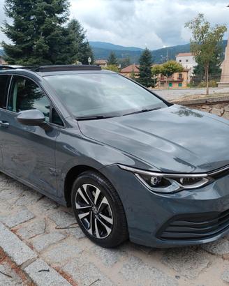 Volkswagen Golf VIII / UNITED 1.5 eTSI