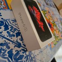 iPhone 6s 64 GB grigio siderale sbloccato