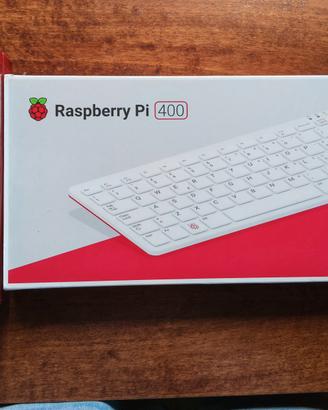Raspberry Pi 400 + controller