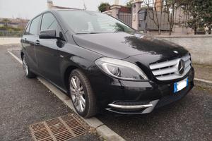 classe B 180  benzina 70000 km !! uniprop neopate