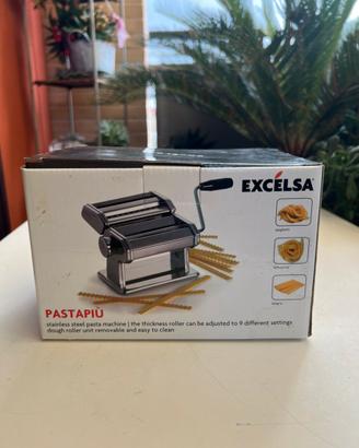 Macchina per la pasta Excelsa Pastapiù acciaio