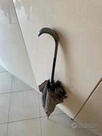 Antico ombrello da donna impugnatura argento