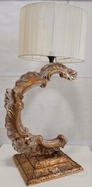 Lampada di prestigio in legno oro e argento