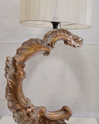 Lampada di prestigio in legno oro e argento