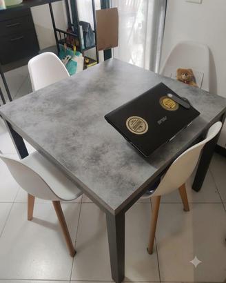 Tavolo raddoppiabile 90x90 (90x180)