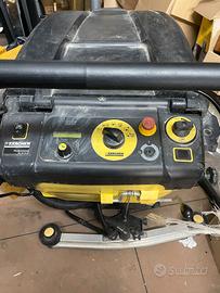 LAVAPAVIMENTI KARCHER