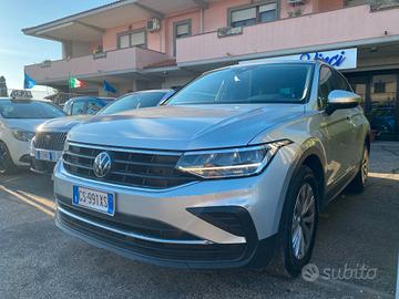 VOLKSWAGEN Tiguan 2.0 TDi 150Cv DsG LIFE
