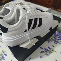 Scarpe donna Adidas 
