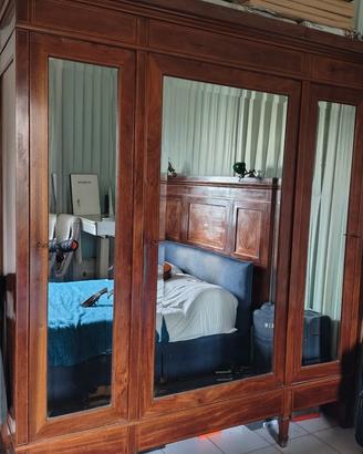 Armadio in legno stile inglese