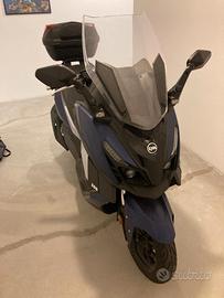 Scooter Cruisym 300 benzina