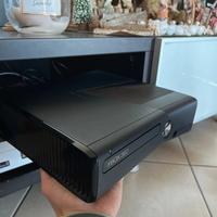 Xbox 360 console,  joyopad, giochi