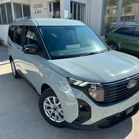 Ford Tourneo Courier 1.0 EcoBoost Titanium