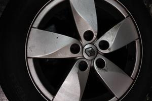4 cerchi lega origin. + pneum. Renault Megane 2009