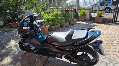 TMAX 500 SERIE 2010