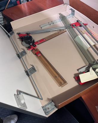 Tecnigrafo con tavola in valigia tecnostyl 624