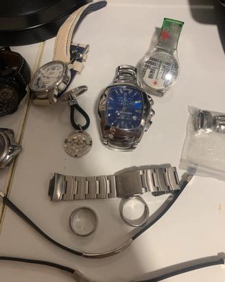 Lotto orologi e accessori firmati