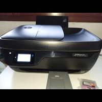 Stampante HP OFFICEJET 3833 . USATA POCHISSIMO
