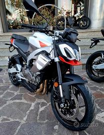 Aprilia TUONO 457