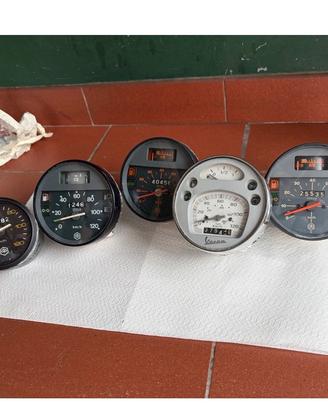 N. 5 contachilometri per vespa piaggio px - pk