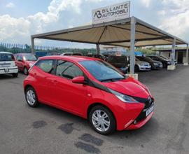 Toyota Aygo 1.0 VVT-i 69 CV 5 porte x-cool TSS