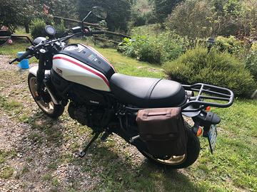 Yamaha xsr700 xtribute