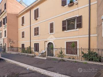 3 LOCALI A ROMA