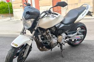 HORNET 600 DEPOTENZIATA A LIBRETTO