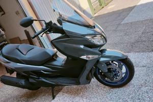 Suzuki Burgman 400