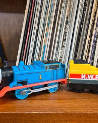 Trenino Thomas Gullane mattel con vagone merci