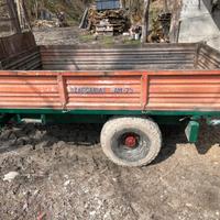 Rimorchio agricolo trazionato