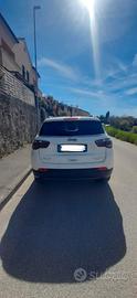 autovettura jeep compass