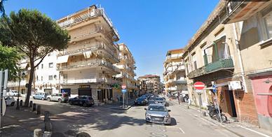 AMPiO 4 VANi + 2°ACC+120 MQ +P.AUTO CENTRALE CORSO