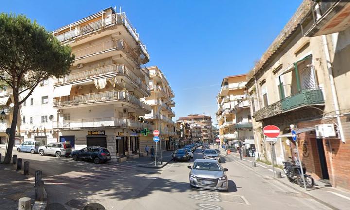 AMPiO 4 VANi + 2°ACC+120 MQ +P.AUTO CENTRALE CORSO