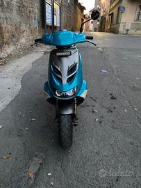 Aprilia sr