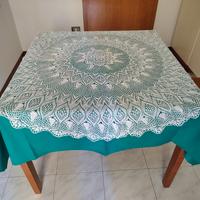 copritavolo fatto a mano ai ferri