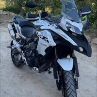 Benelli trk 502x