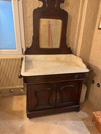 Mobile da toilette dell' 800