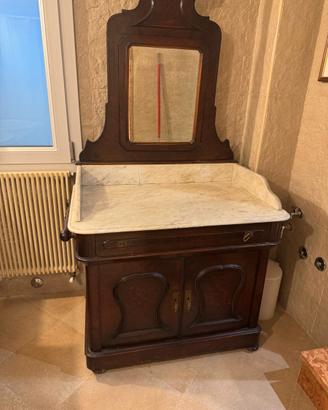 Mobile da toilette dell' 800