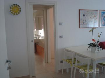 PIANO TERRA 150m SPIAGGIA PONENTE