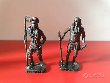 Statuette in metallo brunito kinder vintage