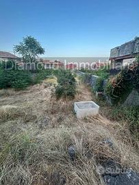 Terreno edificabile con rustico a Guardia Mangano