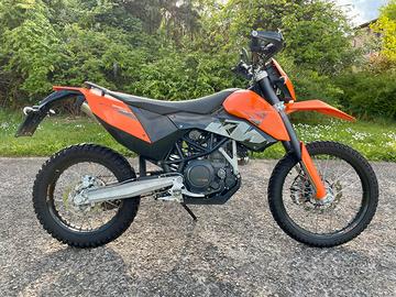 Moto Ktm 690 - doppia omologazione