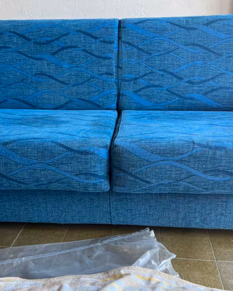 Divano letto a 2 posti in tessuto