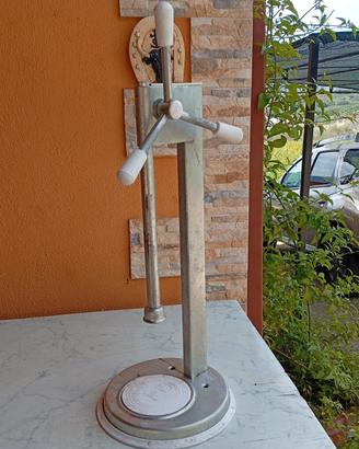tappa bottiglie 