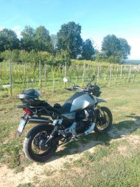v 85 tt
