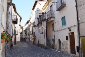 CASA SEMINDIPENDENTE A SANTE MARIE