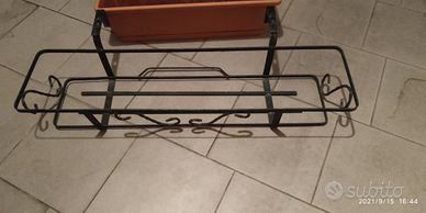 Fioriera in ferro con vaschetta