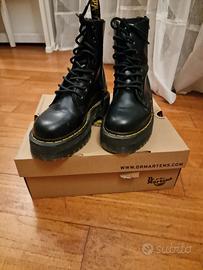 Anfibi dr hot sale martens ragazza