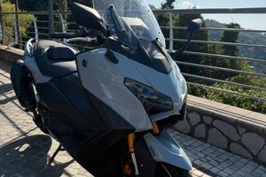 Yamaha T-Max 560 Tech Max