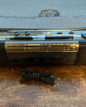 radioregistratore marca AIWA